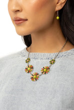 Load image into Gallery viewer, SUN and Fancy Free - Green. Necklace Paparazzi
