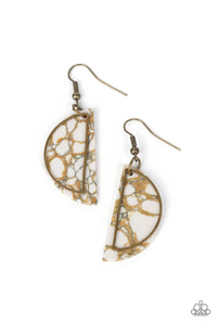 Flashdance Fashionista - Brass Paparazzi Earring