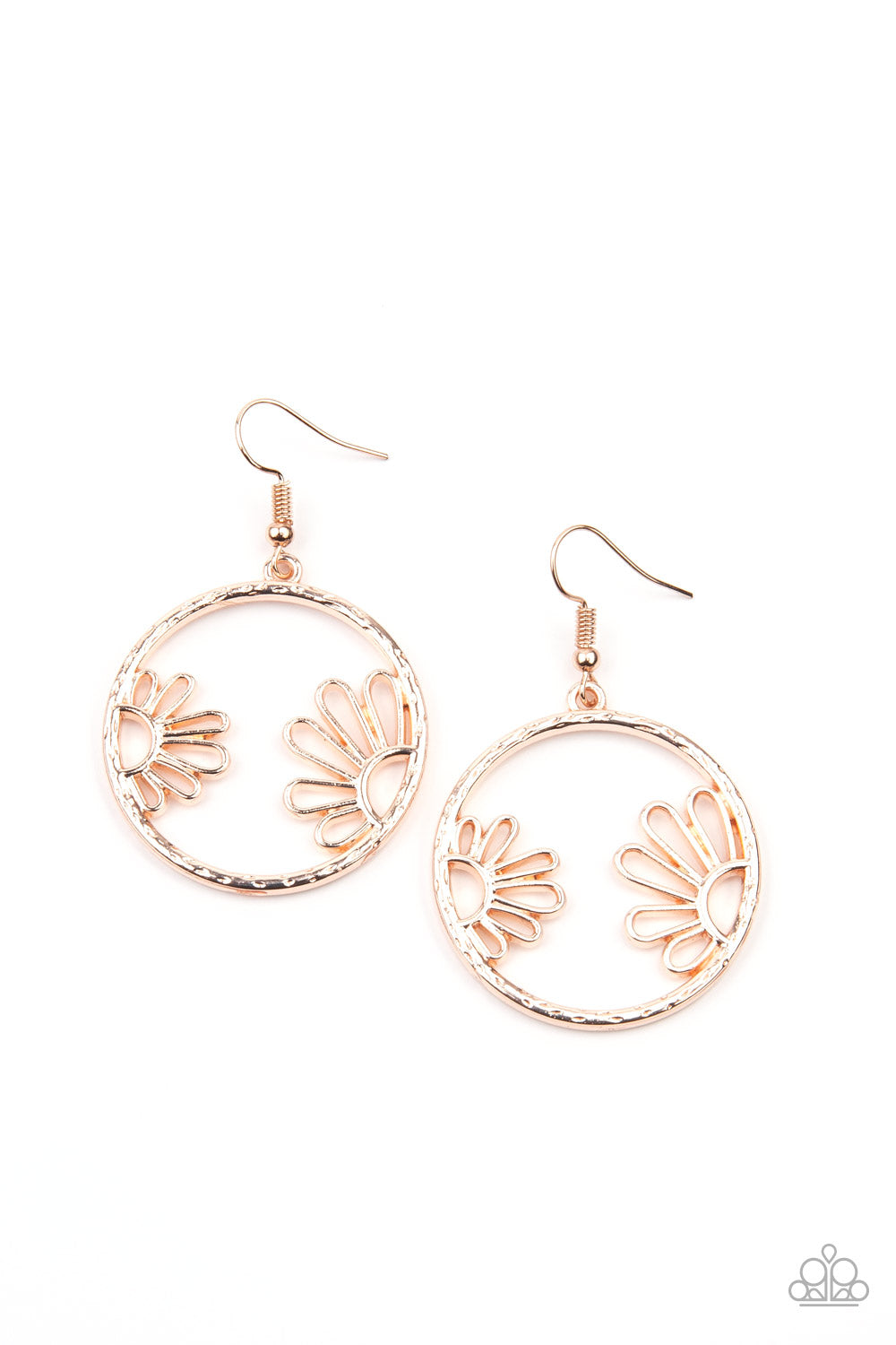 Demurely Daisy - Rose Gold Earring