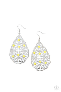 Delightfully Daisy - Yellow Earring