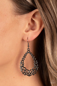 Granada Garland - Black Earring